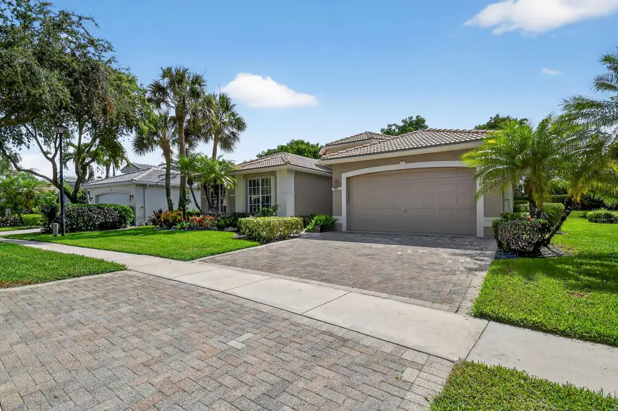 13118 Alhambra Lake Circle, Delray Beach, FL 33446 - Image #2