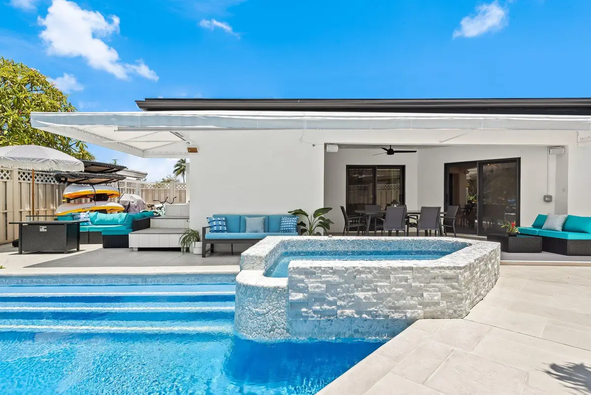 581 SE 5th Avenue, Pompano Beach, FL 33060 - Image #1