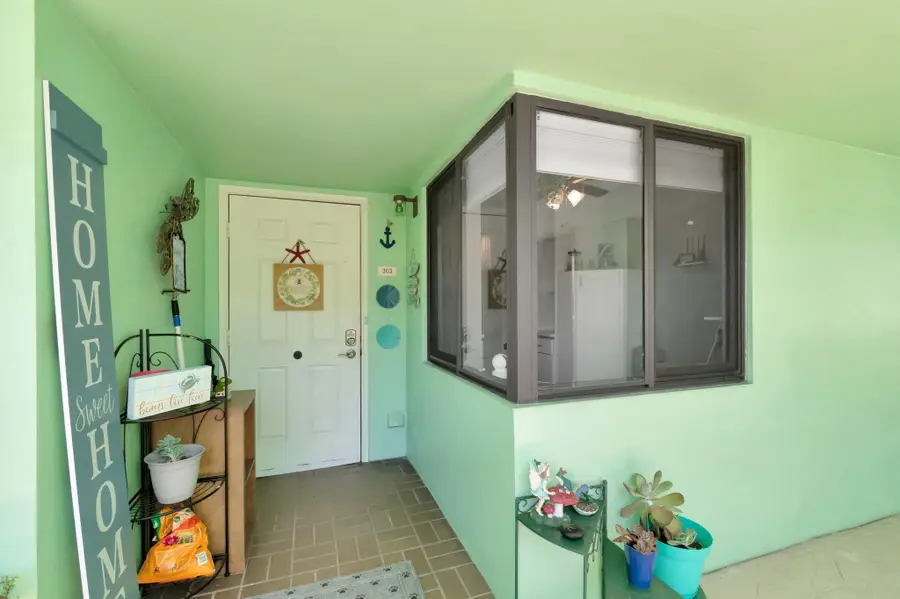 5884 Morningstar Circle #303, Delray Beach, FL 33484 - Image #3