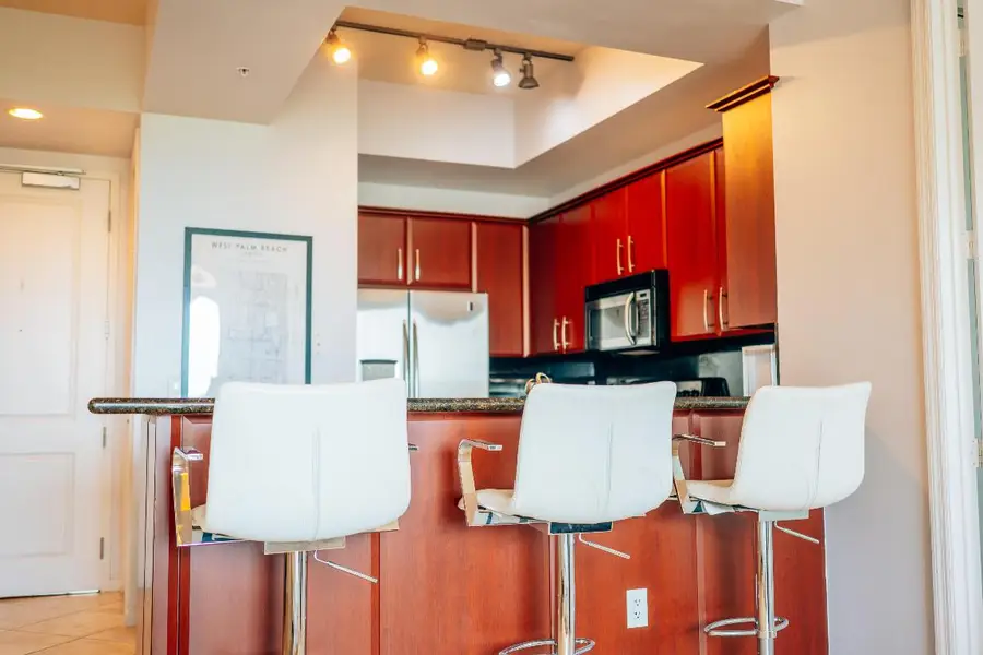 403 S Sapodilla Avenue #718, West Palm Beach, FL 33401 - Image #2