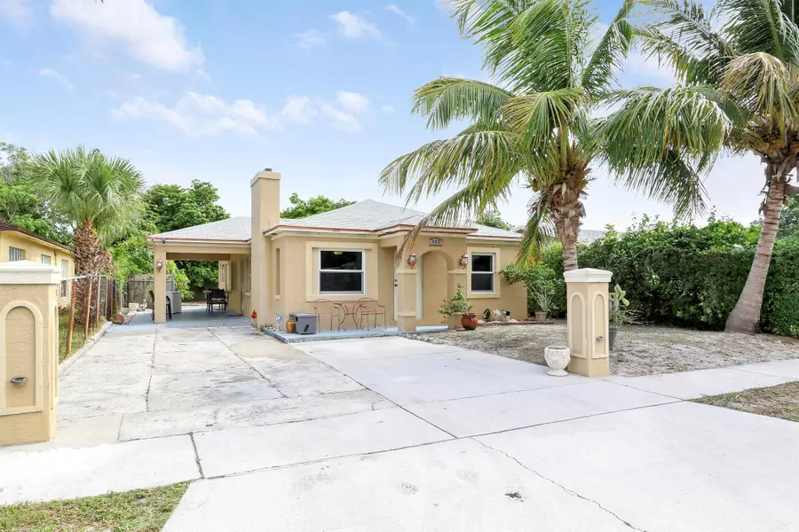 162 W 24th Street, Riviera Beach, FL 33404 - Image #2