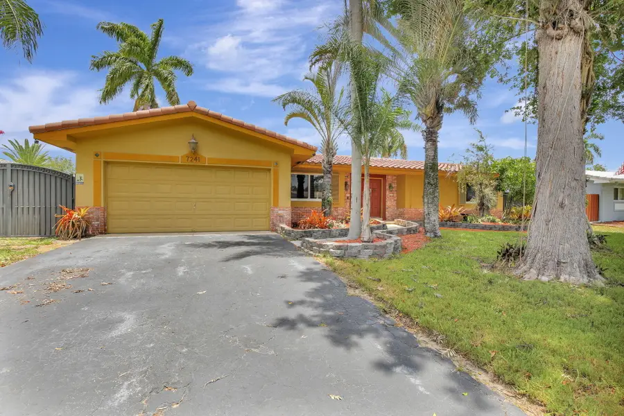 7241 NW 10th Court, Plantation, FL 33313 - #2