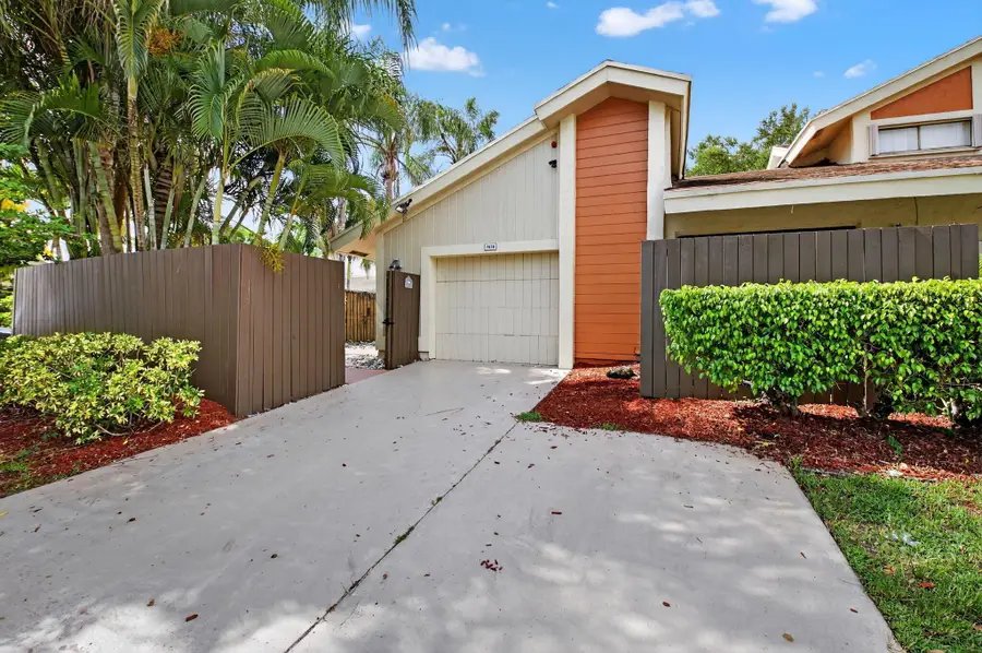 7576 E Sierra Terrace E, Boca Raton, FL 33433 - Image #3