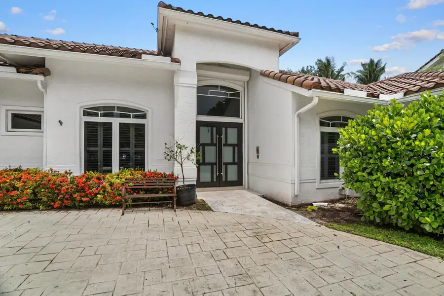 910 Parkside Circle N, Boca Raton, FL 33486 - Image #2