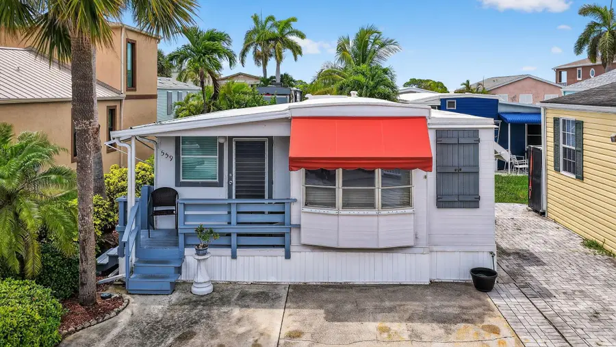 559 Nettles Boulevard, Hutchinson Island, FL 34949 - Image #2