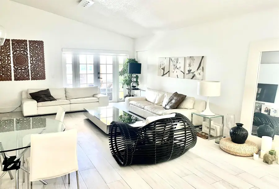 1377 Majesty Terrace, Weston, FL 33327 - Image #2