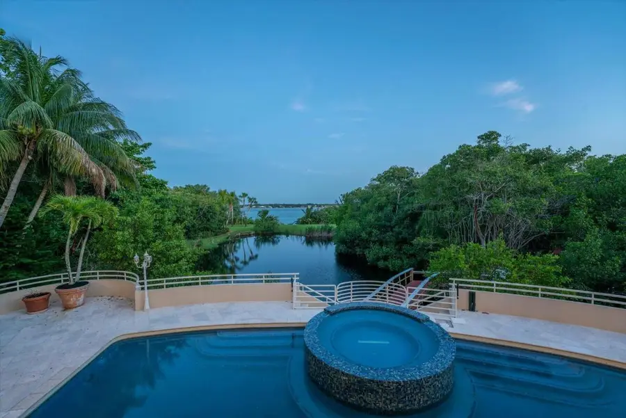 49 W High Point Road, Sewalls Point, FL 34996 - #2