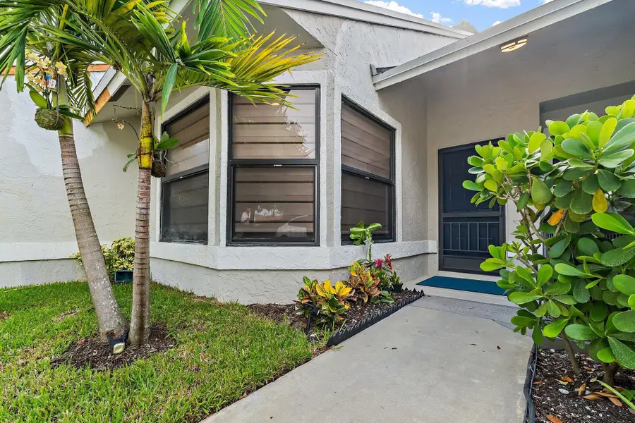 703 Saint Giles Court, Palm Beach Gardens, FL 33418 - Image #2
