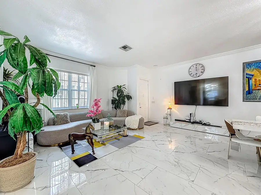 5524 Boynton Gardens Drive, Boynton Beach, FL 33437 - Image #2