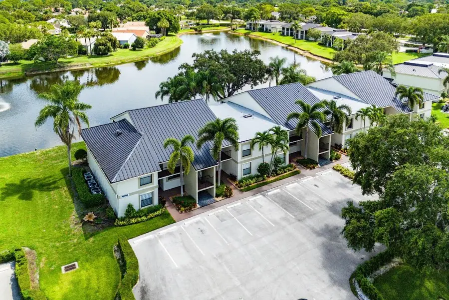 6944 Briarlake Circle #203, Palm Beach Gardens, FL 33418 - Image #2