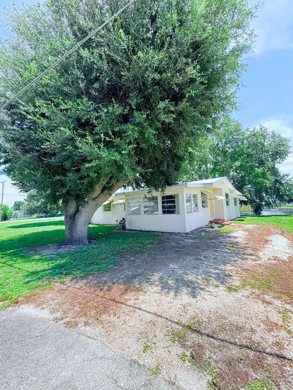1025 Ash Circle, Okeechobee, FL 34974