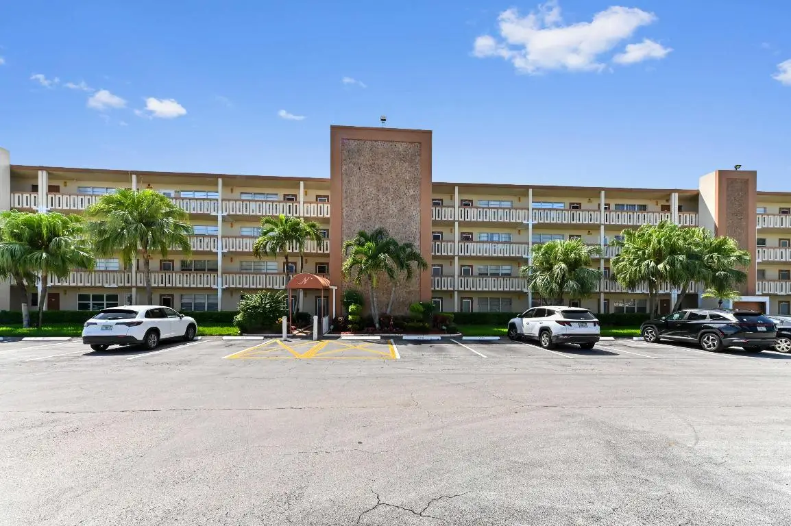 1010 Newcastle A #1010, Boca Raton, FL 33434 - Image #1