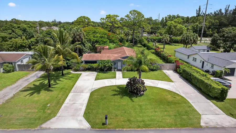 6591 Patricia Drive, West Palm Beach, FL 33413 - Image #2