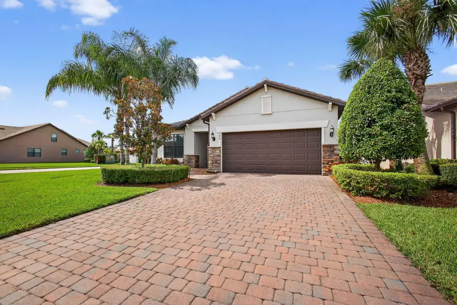 194 SE Courances Drive, Port Saint Lucie, FL 34984 - Image #2