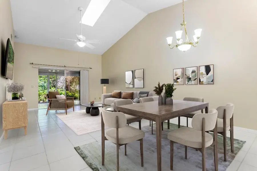 8187 SE Fox Hill Place, Hobe Sound, FL 33455 - Image #2