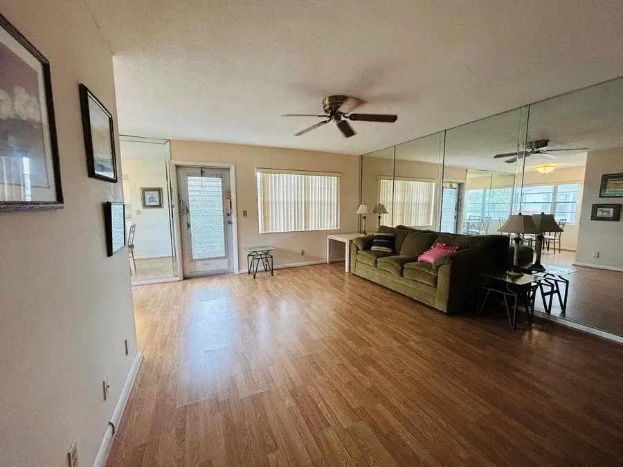 148 Coventry G, West Palm Beach, FL 33417 - Image #3