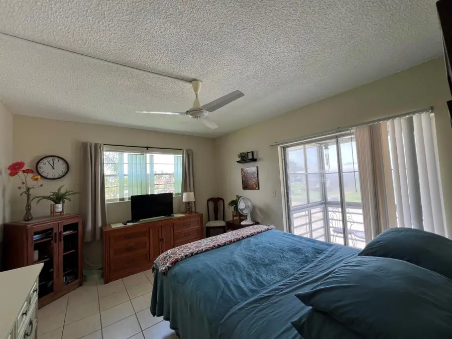 113 Easthampton E, E, West Palm Beach, FL 33417 - Image #2