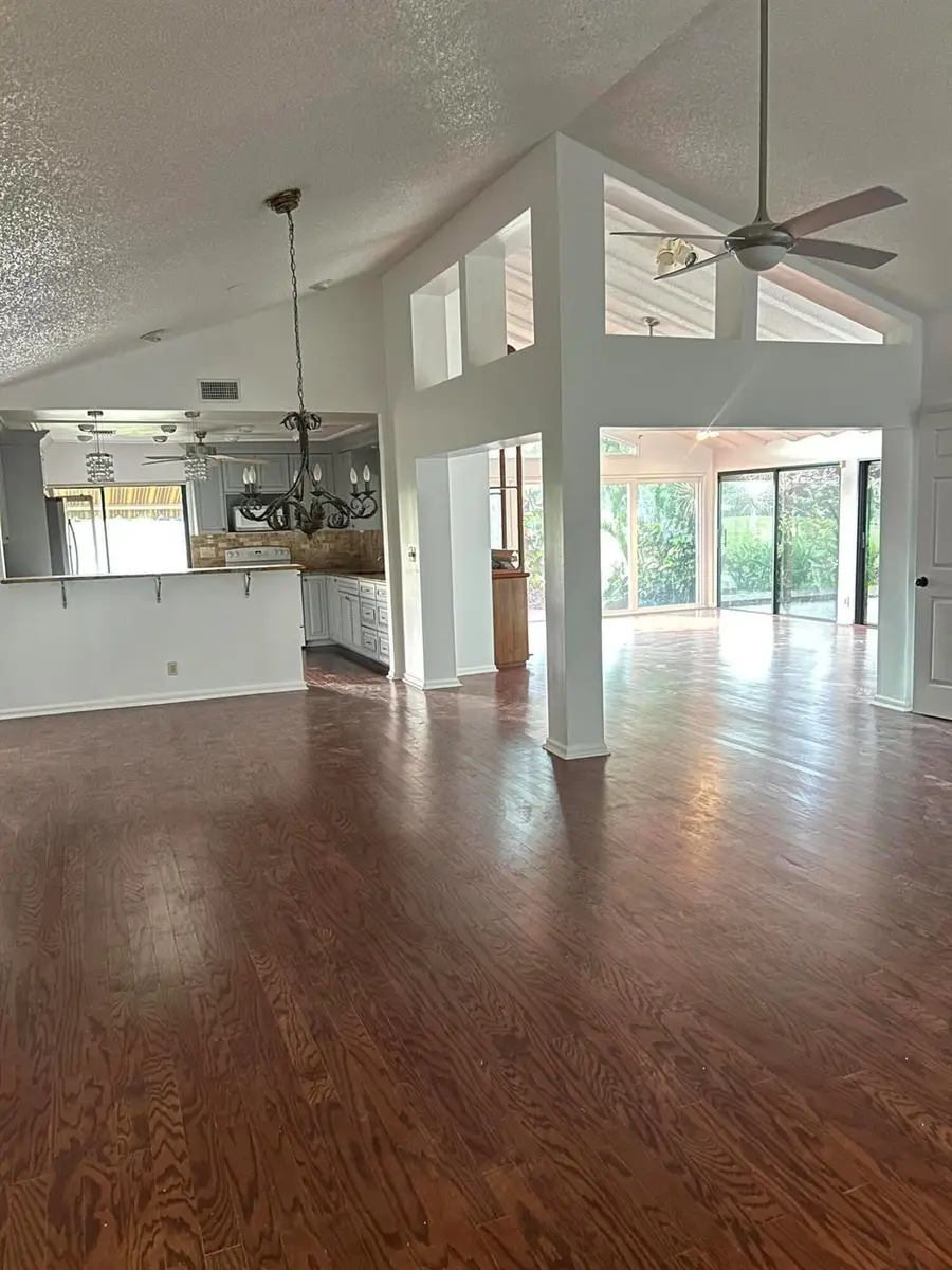 5657 Lakeview Mews Drive, Boynton Beach, FL 33437 - Image #2