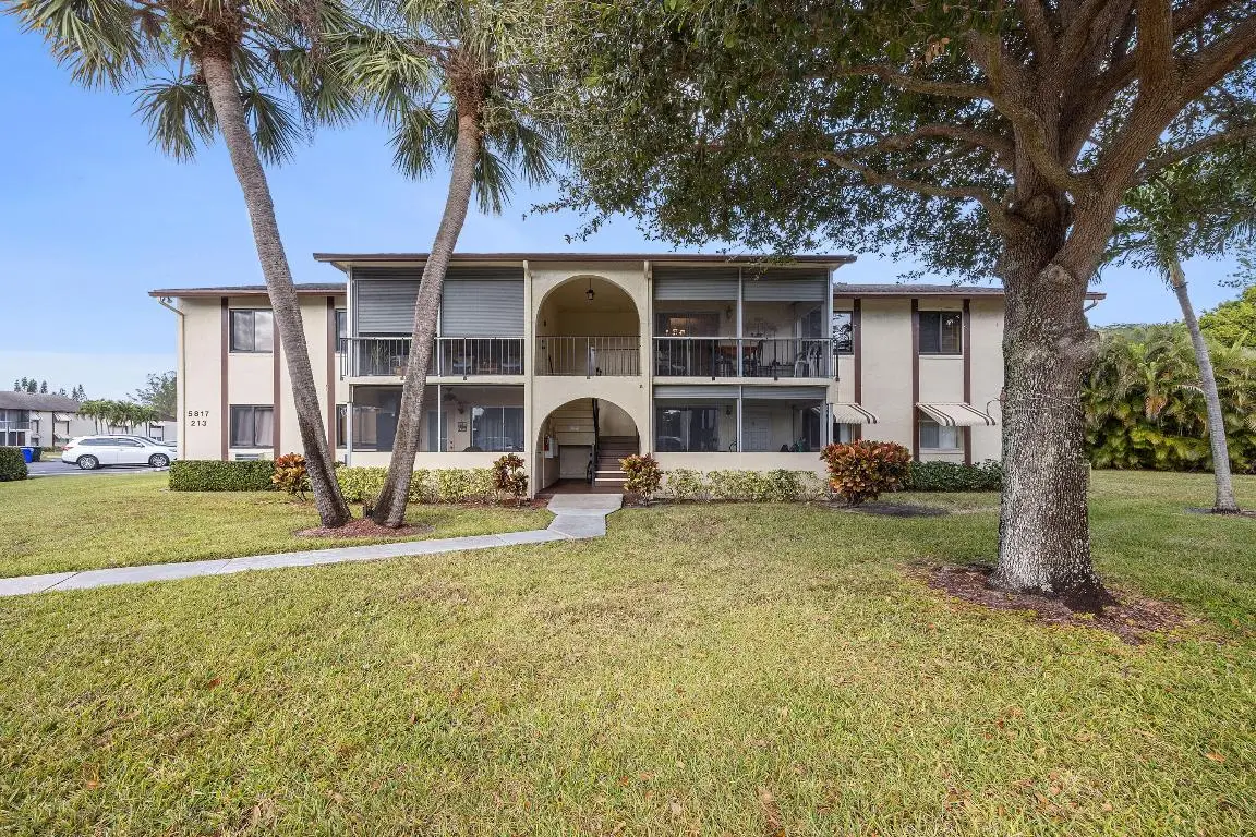 5817 La Pinata Boulevard #D-2, Greenacres, FL 33463 - Image #1