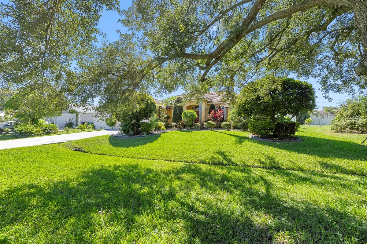 233 SW Tulip Boulevard, Port Saint Lucie, FL 34953 - Image #1