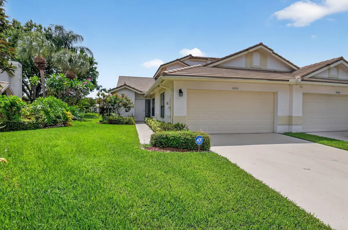 10916 Stafford Circle S, Boynton Beach, FL 33436 - Image #1