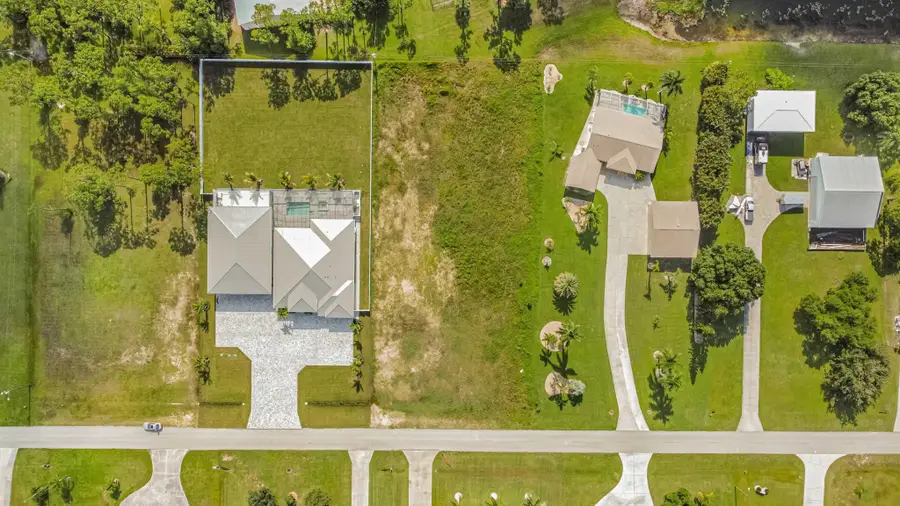 18742 Crosswind Avenue, North Fort Myers, FL 33917 - Image #3