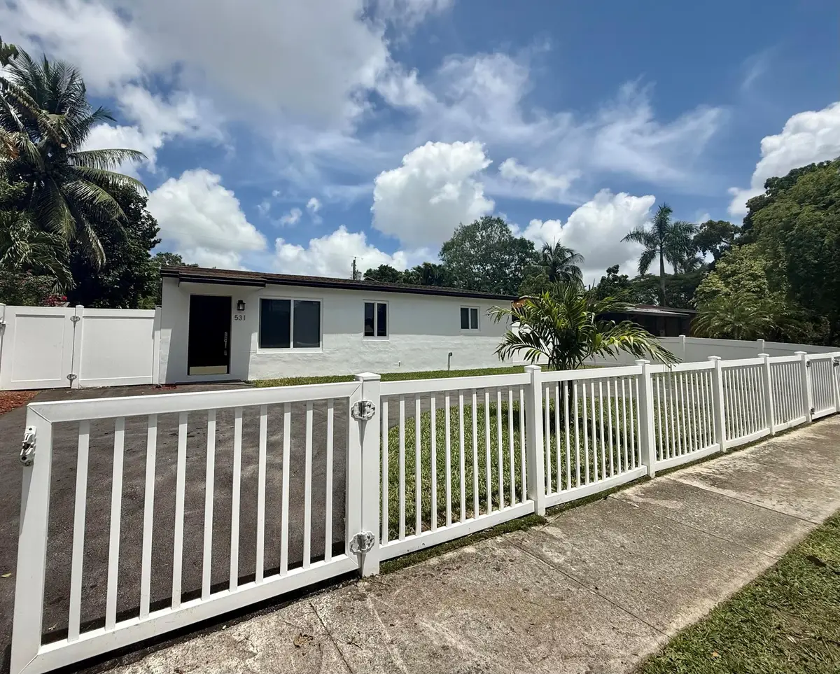531 N 68th Terrace, Hollywood, FL 33024 - Image #1