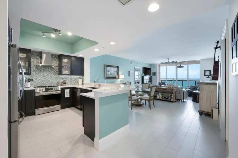 2650 Lake Shore Drive #1602, Riviera Beach, FL 33404 - Image #3