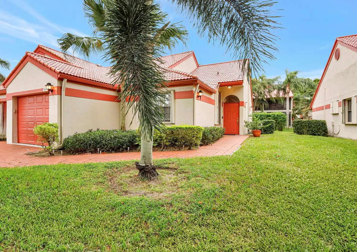 7888 Lexington Club Boulevard #B, Delray Beach, FL 33446 - Image #1