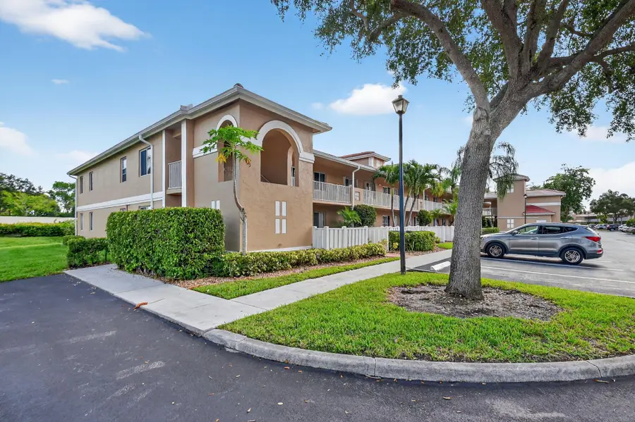 5951 Regal Glen Drive #201, Boynton Beach, FL 33437 - Image #2