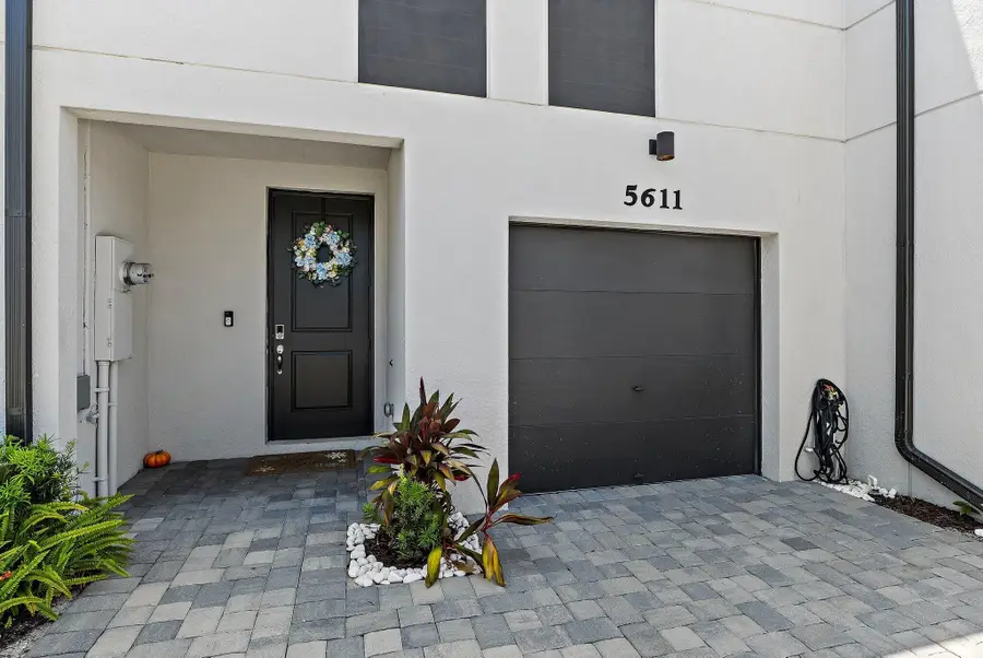 5611 Enclave Drive, Mangonia Park, FL 33407 - Image #2