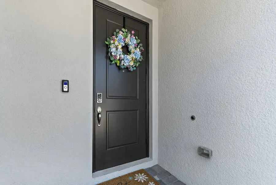 5611 Enclave Drive, Mangonia Park, FL 33407 - Image #3