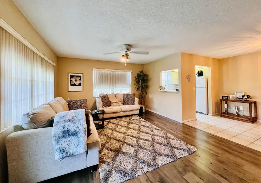 126 Andover E, West Palm Beach, FL 33417 - Image #2