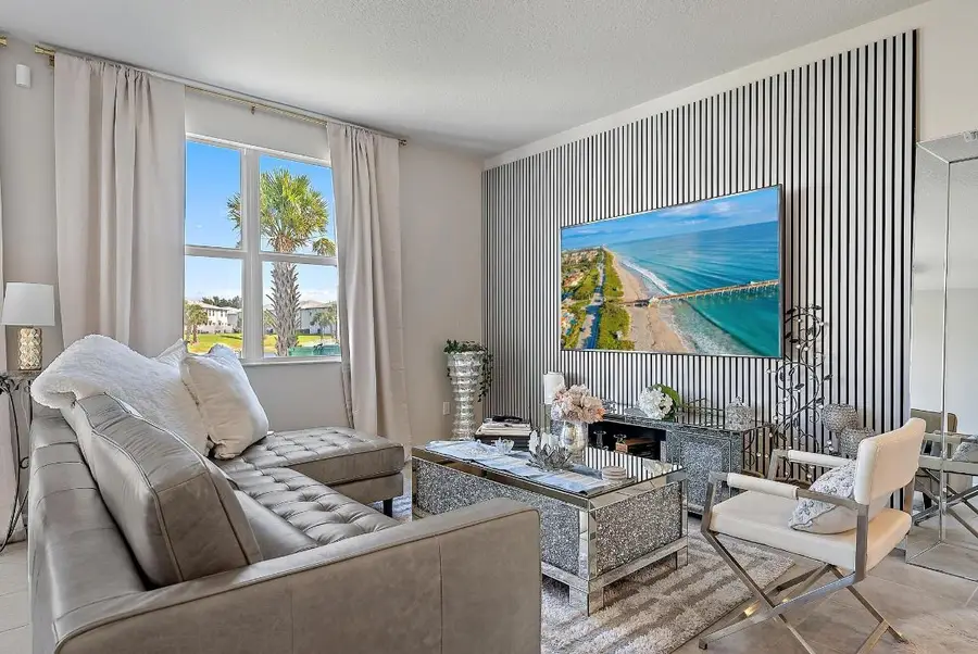 5646 Enclave Drive, Mangonia Park, FL 33407 - Image #2