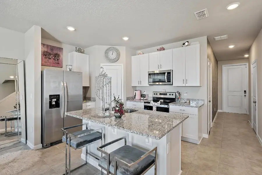 5646 Enclave Drive, Mangonia Park, FL 33407 - Image #3