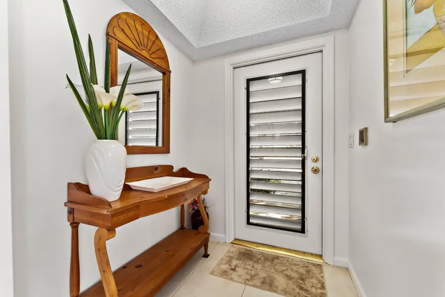 527 Brackenwood Place, Palm Beach Gardens, FL 33418 - Image #3