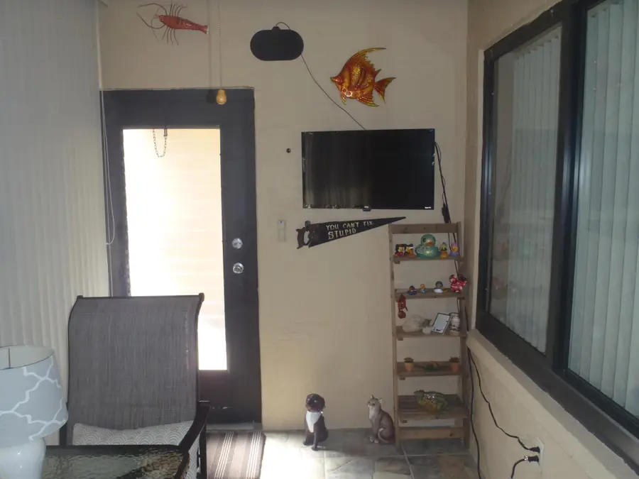 426 Pine Glen Lane #D-2, Greenacres, FL 33463 - Image #2