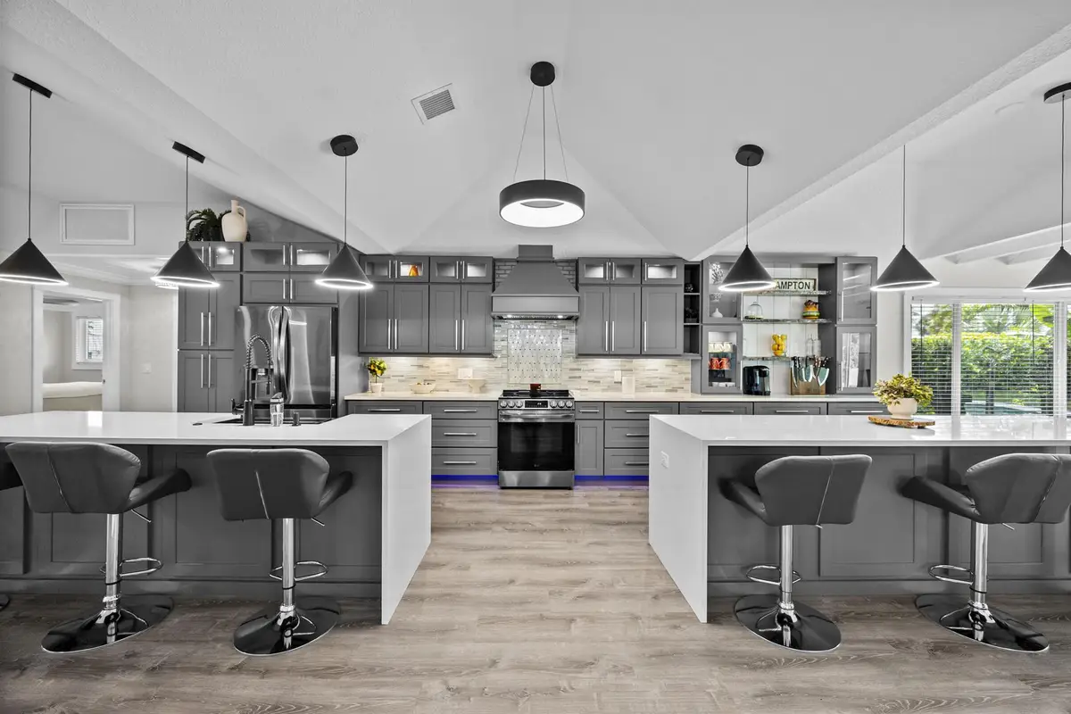 3763 SE Fairway E, Stuart, FL 34997 - Image #1