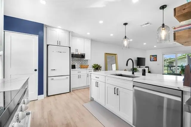 18460 SE Wood Haven Lane #H, Port Salerno Hobe Sound, FL 33469 - Image #3