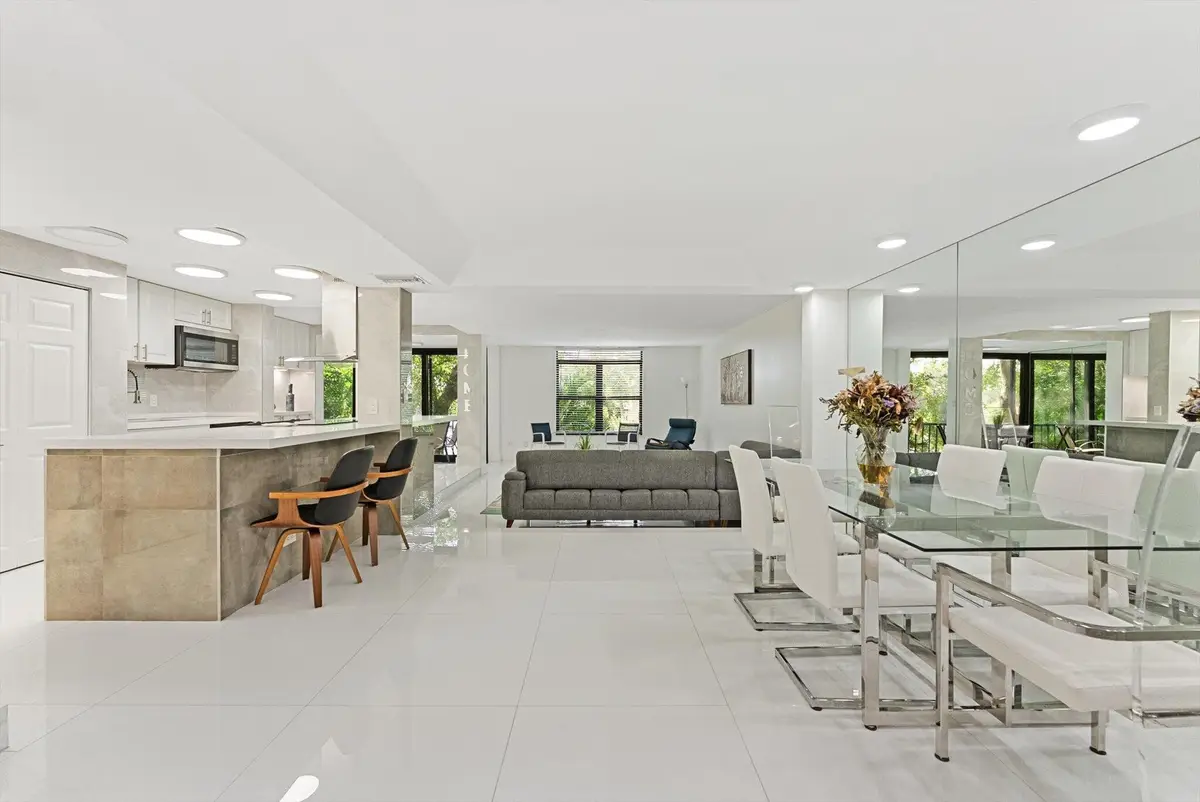 3730 Inverrary Drive #2l, Lauderhill, FL 33319 - Image #1