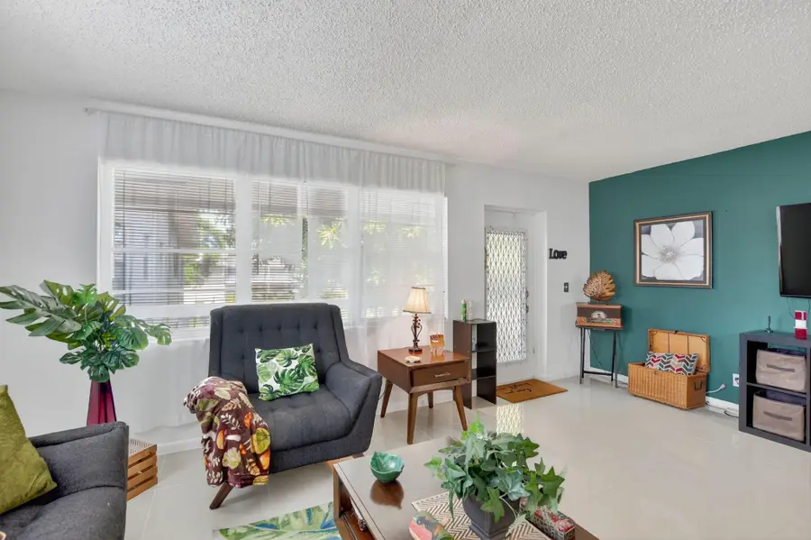 425 Durham N, Deerfield Beach, FL 33442 - Image #2