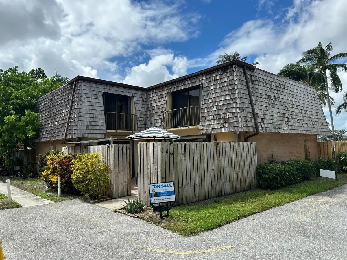 149 Lake Arbor Drive, Palm Springs, FL 33461 - Image #1