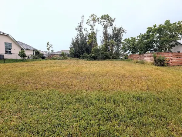 1422 SW 15th Street, Cape Coral, FL 33991