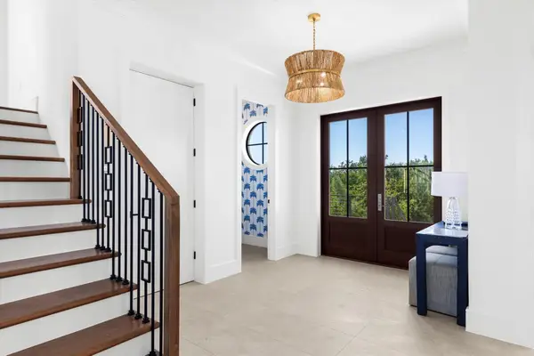 231 E Shore Drive #Unit 6, Key West, FL 33040