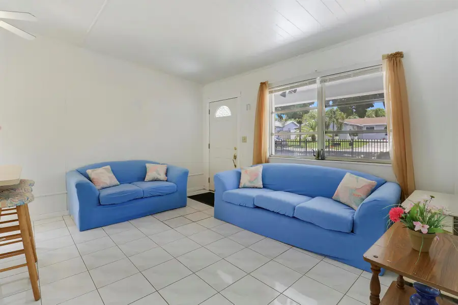 5519 Columbus Road, West Palm Beach, FL 33405 - Image #3