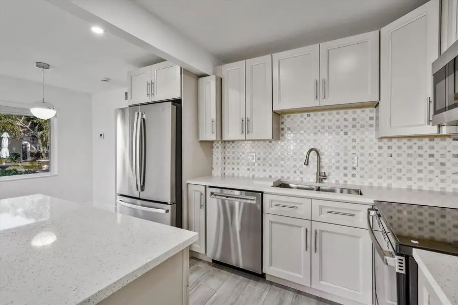 105 Coventry E #105, West Palm Beach, FL 33417 - Image #2