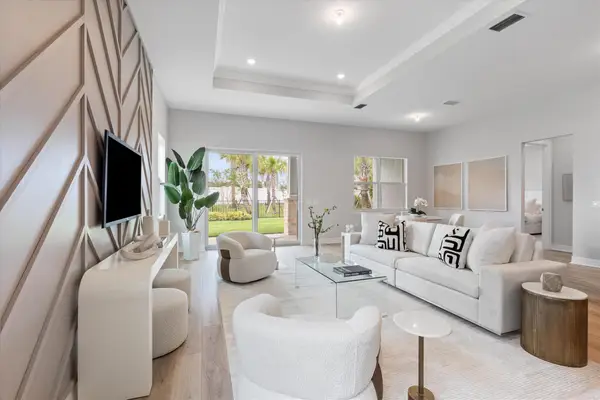 10546 Northbrook Circle, Palm Beach Gardens, FL 33412