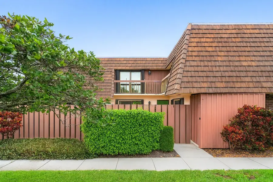 9 Atrium Circle #A, Atlantis, FL 33462 - Image #2