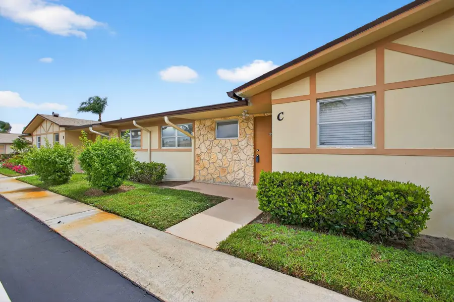 2852 Crosley C Drive W #C, West Palm Beach, FL 33415 - Image #2