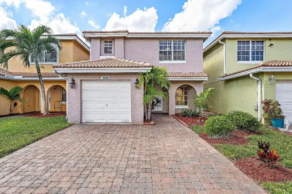 3256 Commodore Court, West Palm Beach, FL 33411